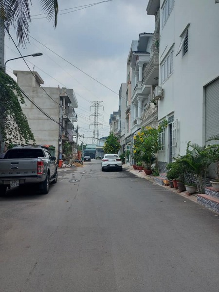 Đất Linh Đông Thủ Đức, HXH, MT khủng, khu nhà ở cao tầng, dân trí cao