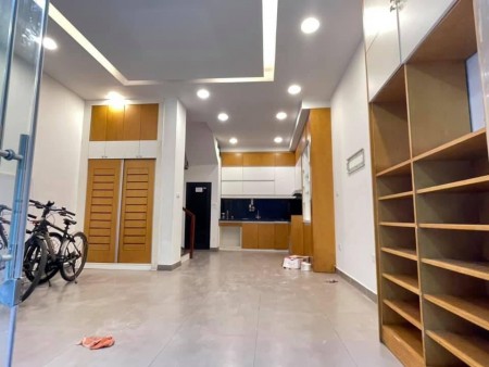 Thái Hà, Tuyệt phẩm Đống Đa, 45M2, Vỉa Hè, 2 Ô tô tránh, Kinh Doanh, Cho thuê quá đỉnh. LH: 0964657169