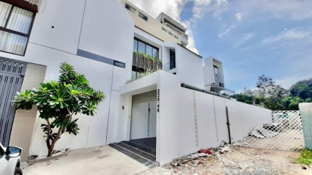 Bán Villa Hiện Đại Đường Ba Cu Liên hệ : Mr An 0903458852