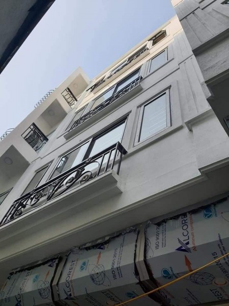 Bán gấp nhà Vĩnh Hưng mới tinh, đường rộng rãi xe ba gác đi lại, giá rẻ bất ngờ