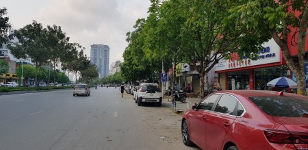 Nhà mặt phố Duy Tân 300m2 vỉa hè rông mặt tiền 13m giá 50 tỷ