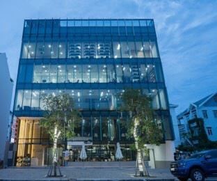 Cho thuê tòa VP hầm 4 sàn trống suốt 800m2 gần Song Hành=An Phú Q2