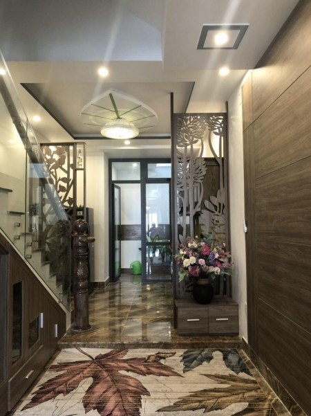 Bán gấp nhà mặt tiền Phan Văn Trị cách biển 50m. P. Thắng Tam