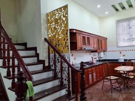 NHÀ ĐẸP GARA Ô TÔ NGÕ THÔNG QUẬN HAI BÀ TRƯNG