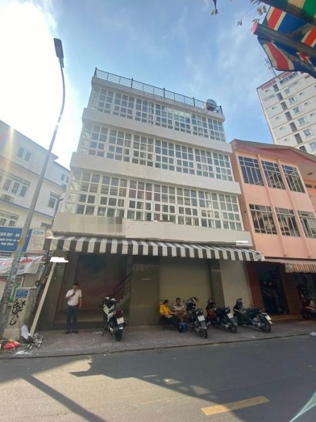 Phùng Văn Cung, Phường 3, Quận Phú Nhuận. Ngang 12m - vị trí đẹp