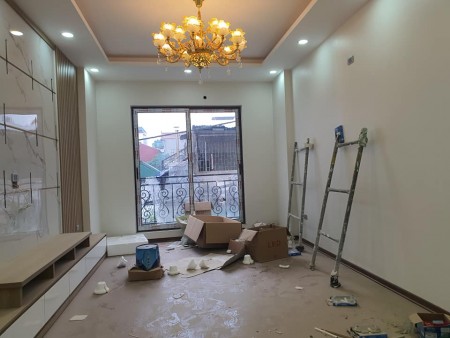 Bán nhà Bồ Đề, 58 m2, 5 tầng, Ô TÔ VÀO NHÀ, hơn 6 tỷ