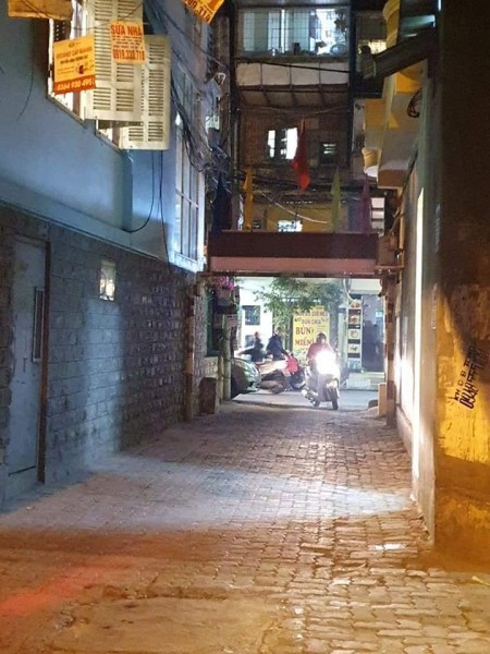 BÁN ĐẤT TẶNG NHÀ 43m2, MT3,4m, 3 tỷ KHUẤT DUY TIẾN SÁT QUẬN ỦY DÂN TRÍ CỰC CAO TIỆN ÍCH ĐỦ ĐẦY OTO QUAY ĐẦU CÁCH 20M