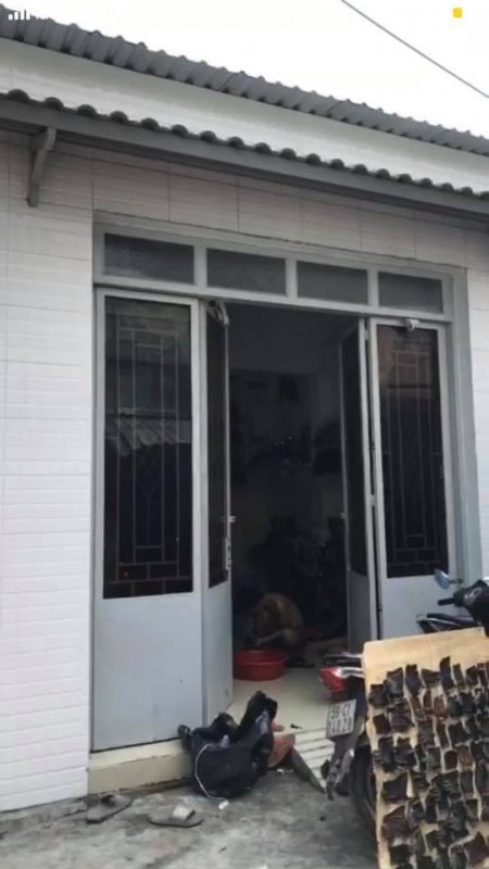 Bán nhà mặt tiền góc hẻm ba gác đường Lê Văn Lương 88m2 đang cho thuê 8tr giá chỉ 3,6 tỷ.
