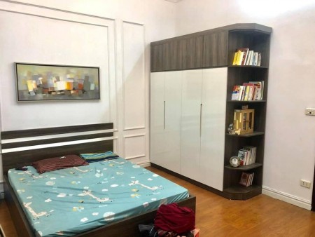 Bán nhà vừa ở vừa kinh doanh Thái Hà 41m x 5 tầng, mt 6m, giá chỉ 6 tỷ. 0352817810