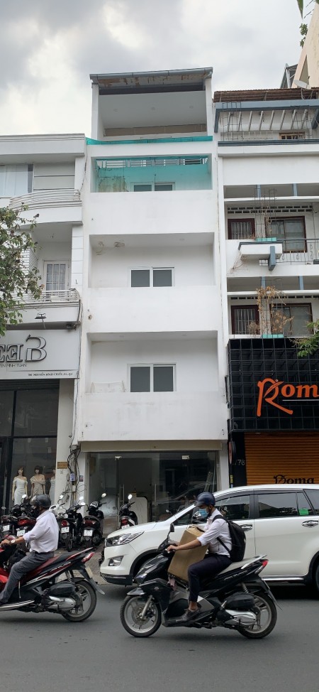 Bán Nhà Mặt Tiền Lý Tự Trọng 4x17 Trệt 3 lầu Siêu Vị Trí HĐT:60tr Giá 26.5 tỷ P.Bến Thành Quận 1