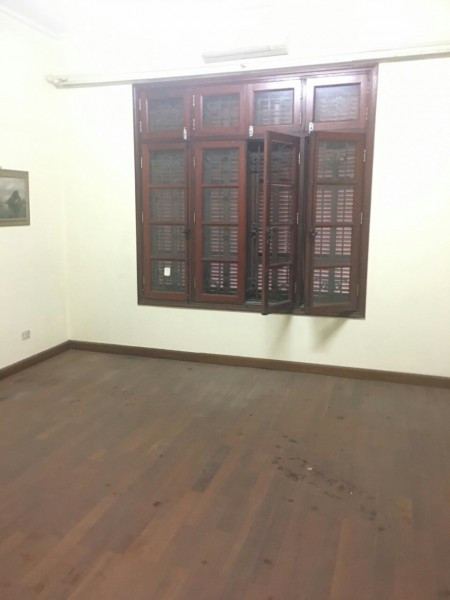 Bán nhà trung tâm Đống Đa, khu vực kinh doanh sầm uất