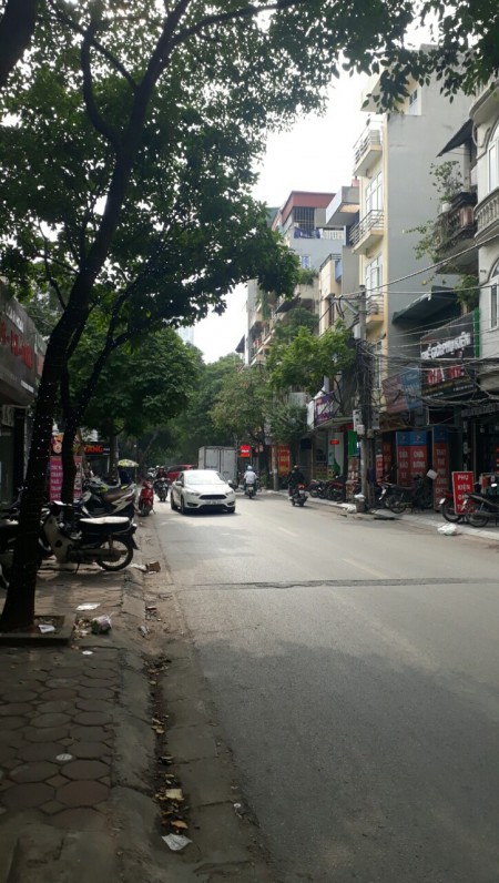 BÁN NHÀ CẠNH TIME CITY, Ô TÔ, MT 6.5M, NHỈNH 2 TỶ