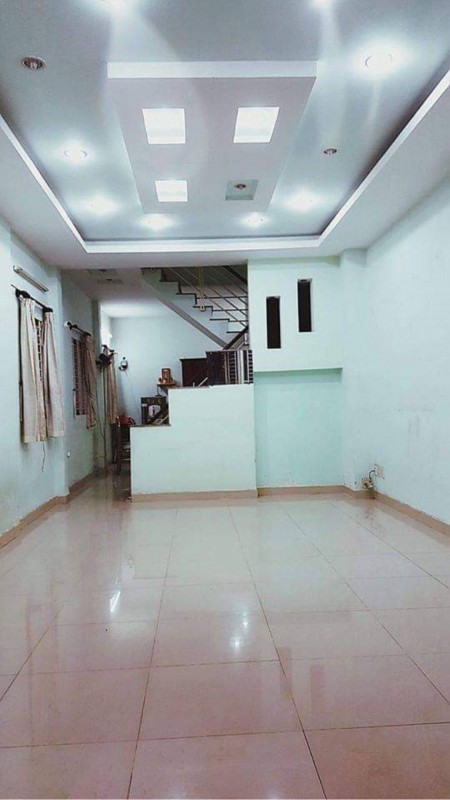 GÓC NHƯỢNG PHÒNG TRONG NHÀ NGUYÊN CĂN