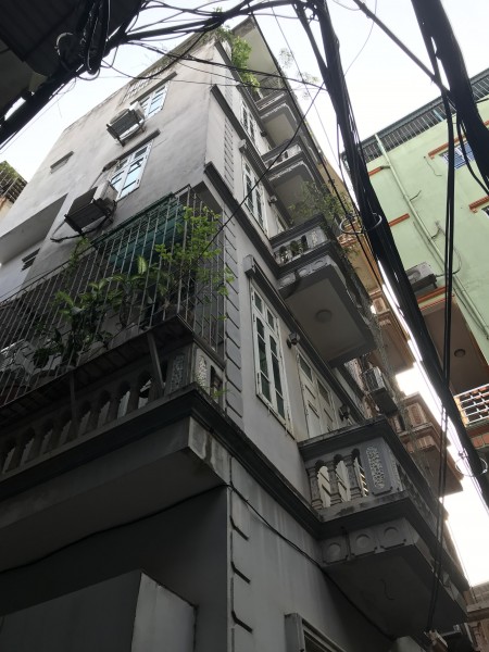 Bán nhà Trần Quốc Vượng, 30 m2, 3 thoáng, phân lô, 5 tầng siêu đẹp, 2.65 tỷ.