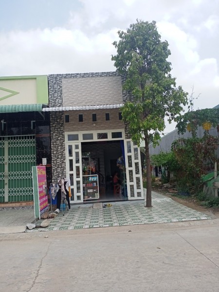 Chính chủ bán dãy nhà trọ 150m2 ngay khu công nghiệp Mỹ Phước 3 thu nhập 10tr/ tháng gần chợ và KCN
