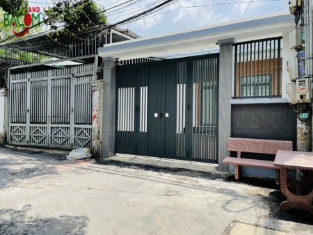 Bán Nhà Gần Chợ Nhỏ Tân Hiệp, Diện Tích 119 m2, Giá chỉ 2.8 tỷ.