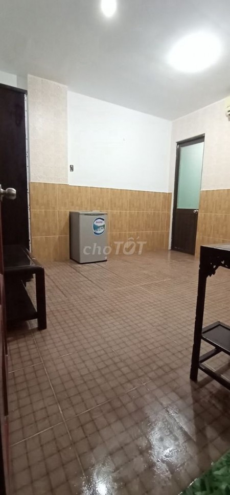 Sang nhượng căn hộ Hẻm XH Đường Trương Quốc Dung, P.10, Q.Phú Nhuận.11 phòng