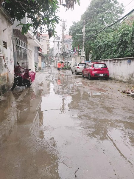 BÁN ĐẤT TẶNG NHÀ, TẶNG THÊM 90% NỘI THẤT Ở NGỌC THỤY, LONG BIÊN. 84M MT 5.3M CÓ 67TR/M