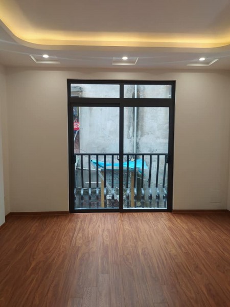 Bán nhà 4 tầng tại Phạm Văn Đồng dt 66m2 giá 5.3 tỷ