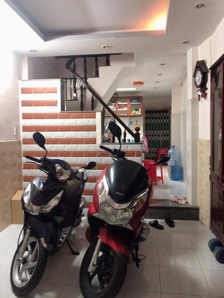 Bán nhà trung tâm Tân Bình giá chỉ 3.45 tỷ.