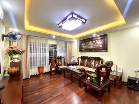 Bán nhà đẹp Bồ Đề Long Biên 44m2*5T Ô tô qua nhà Lô góc Gần phố
