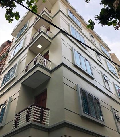 Bán gấp nhà đường Phạm Văn Đồng, Từ Liêm 47m2, 5 tầng, giá 4 tỷ. Liên hệ 0919752198