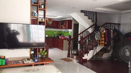 Hẻm 5m, Tân Bình, Lý Thường Kiệt, dt gần 30m2, 4 tầng - chỉ 4.4 tỷ