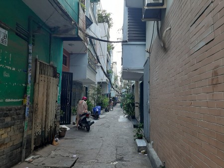 NHÀ MỚI XÂY! HXH, CAO ĐẠT, P.1, Q.5, 5 tầng, 3 x 8.5, giá 6.4 tỷ