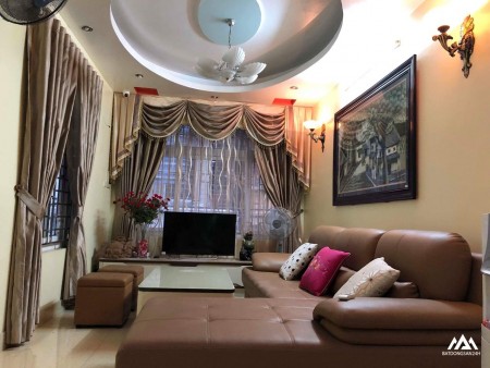 Bán nhà Nguyễn Đức Cảnh 40m2, 5 tầng, MT 4.2m, giá 3.5 tỷ, xây mới, ngõ ba gác.