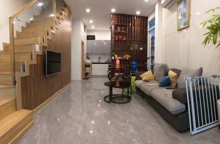 Bán nhà chính chủ, Cư xá Lũ Gia Quận 11, 5 tầng, giá 5 tỷ