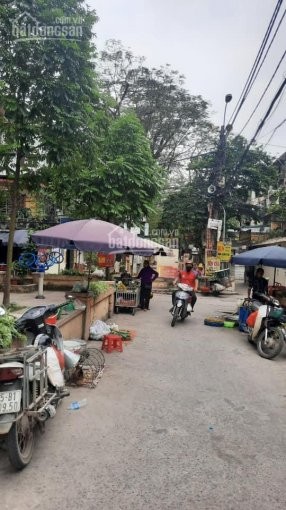 Bán nhà tập thể tầng 1 Vĩnh Hồ thái thịnh Đống đa. diện tích 60m2 giá 2,25 tỉ ( có thương lượng)