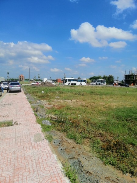 bán lô đất ngộp ngay trung tâm thị trấn Cần Đước