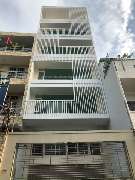 Bán tòa Building MT Hầm 8 tầng Nguyễn Trọng Tuyển, Q. Phú Nhuận. DT 6x25m. GIÁ CHỈ 44,8 Tỷ