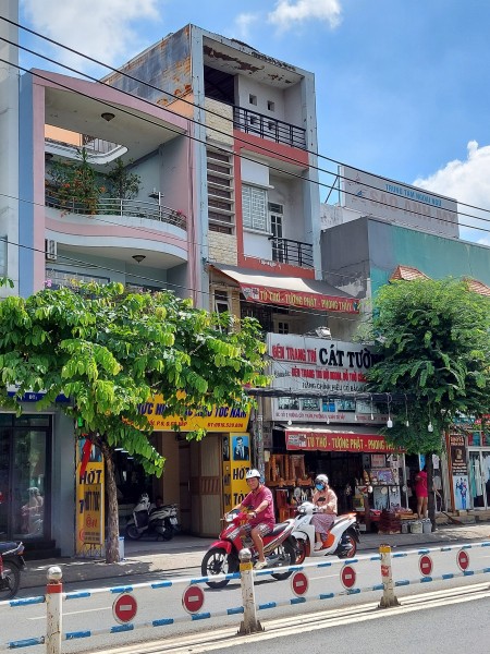 Đi đến slide 4