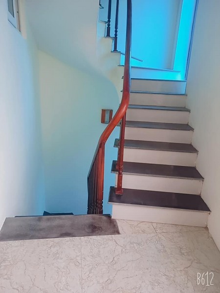 BÁN NHÀ BỒ ĐỀ 5 PHÚT SANG PHỐ CỔ KINH DOANH LÔ GÓC GARA Ô TÔ KINH DOANH ĐỈNH, THOÁNG Ở SƯỚNG