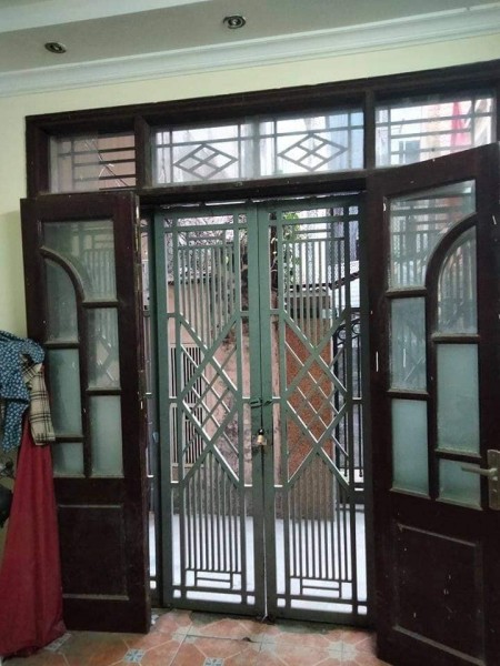 NHÀ HIẾM PHỐ LÊ TRỌNG TẤN KHU PHÂN LÔ DÂN TRÍ CỰC CAO NGÕ TO Ô TÔ TRÁNH