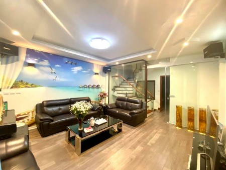 Bán nhà phố Tư Đình, phân lô quân đội, 64m2, 5T đẹp long lanh, mặt tiền 5m, ô tô 7 chỗ, 6.3 tỷ