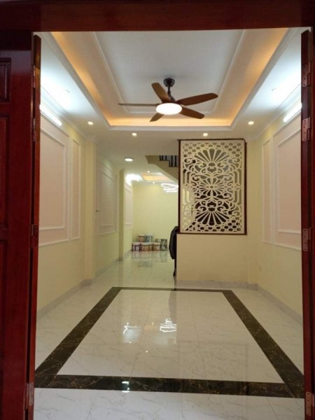 CHỦ BÁN BỚT NHÀ GẦN HỒ BỒ ĐỀ, 54M2, 5 TẦNG, MẶT TIỀN 6M,,5,6 TỶ, NỘI THẤT HẢO HẠNG, SỔ ĐỎ VUÔNG VẮN, NỞ HẬU.