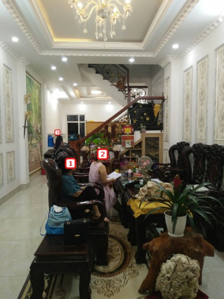 Đường xe hơi đua, nhà xe hơi ngủ 110m2 Q12 thương lượng