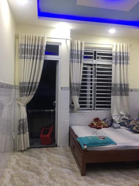 Cần bán gấp nhà Lạc Long Quân, Tân Bình giá 5.95 tỷ