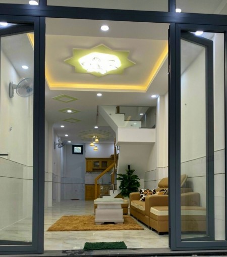 Nhà 3 tầng, hẻm xe hơi Lạc Long Quân, P.9, Tân Bình. 6,3 tỷ