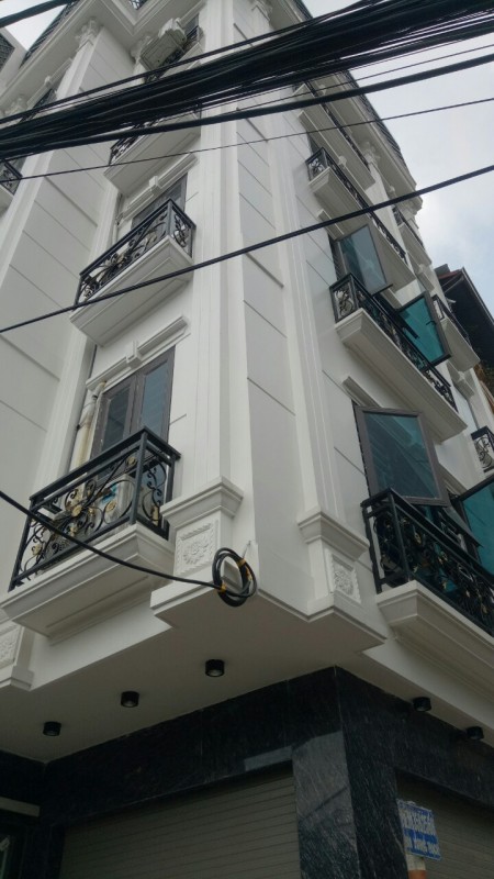 BÁN NHÀ LÔ GÓC, PHỐ VŨ TÔNG PHAN MỚI KOONG, 35M2 – 6 TẦNG 4,4 TỶ