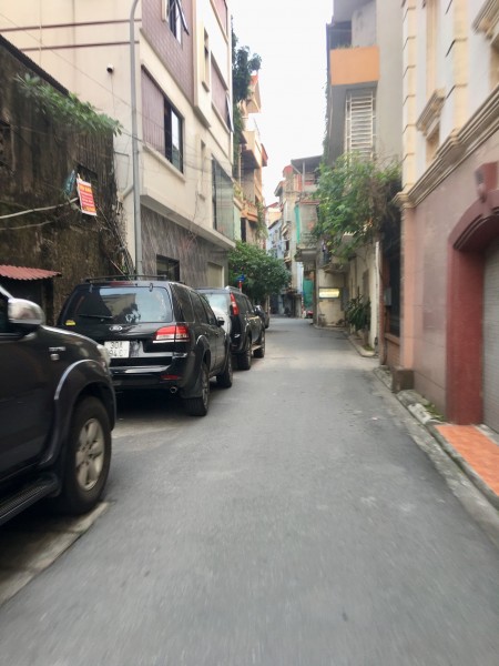 Bán nhà ĐẠI GiA tại Nguyễn Văn Cừ, Long Biên, HN 76m2 mt 7m giá sock 5,5 tỷ có gara oto