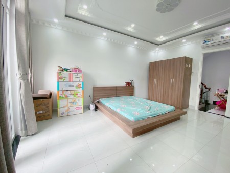 Bán nhà Tô Hiệu, mở văn phòng, nhà đẹp, hẻm 8m, 4 tầng, 60m2, 6.2 tỷ.