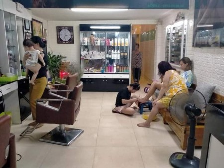 NHÀ VỊ TRÍ ĐẸP LÕI ĐỐNG ĐA KINH DOANH GÌ CŨNG ĐƯỢC