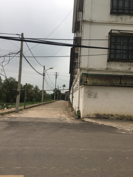 BÁN 65m2 đất Tứ Hiệp, Thanh Trì mt 6m chia 2 lô ô tô đỗ cửa - 0976151518