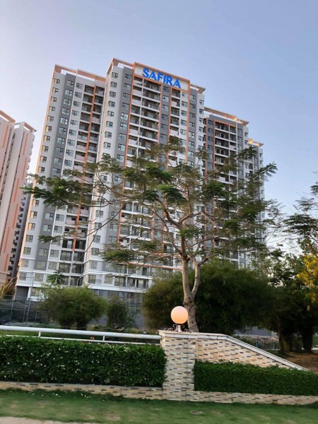 VỢ CHỒNG TÔI CẦN CHO THUÊ GẤP CĂN HỘ 2PN VIEW BIỆT THỰ GIÁ THẤP NHÁT CÓ NỘI THẤT LH: 0906244927