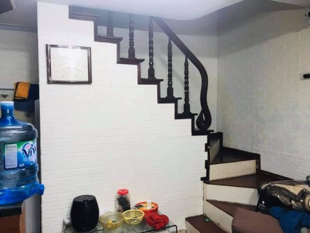 Bán nhà đẹp Nguyễn Khánh Toàn 5 tầng 40m2