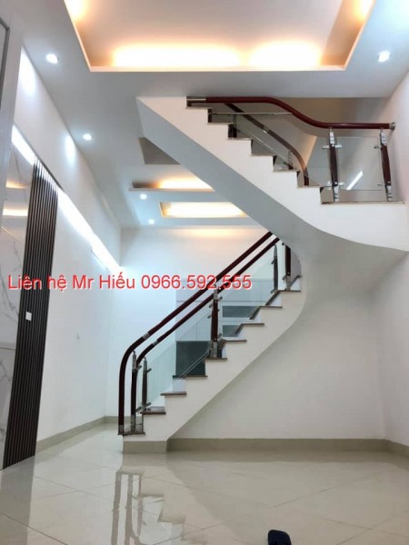 MS240 Cần Bán Nhà đường Láng 5Tầng xây mới cực đẹp Diện Tích 38m2 chỉ 3,75 tỷ