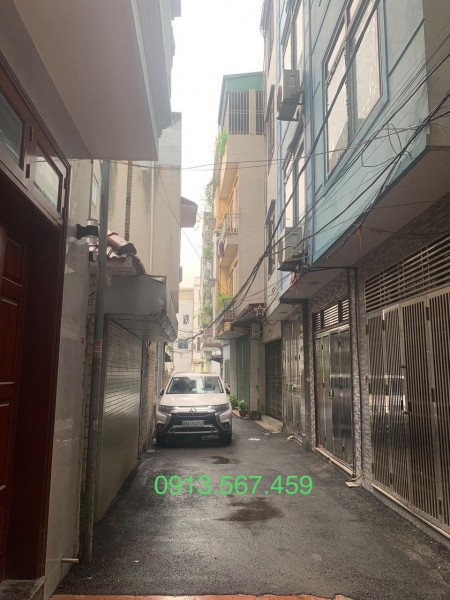 Aeon Long Biên Nhà 5 tầng mới coong Lô góc Gần phố ô tô đỗ cửa. Giá 3.2 tỷ